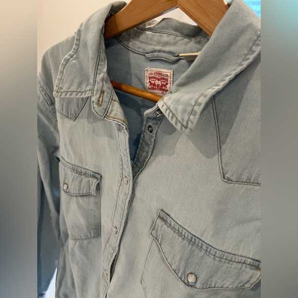 Levi's Light Blue Denim Shirt, Size Women’s XXL - Picture 14 of 15